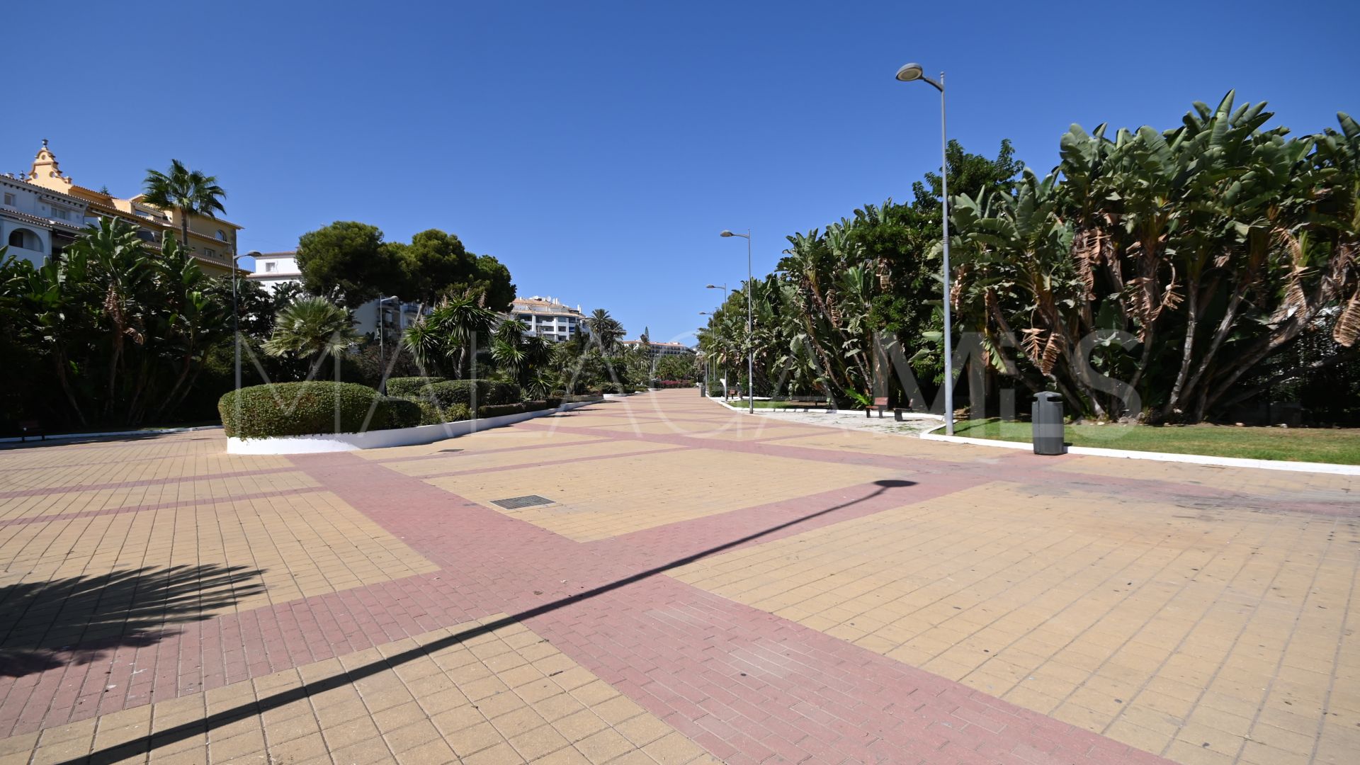Se vende apartamento in Playas del Duque de 2 bedrooms