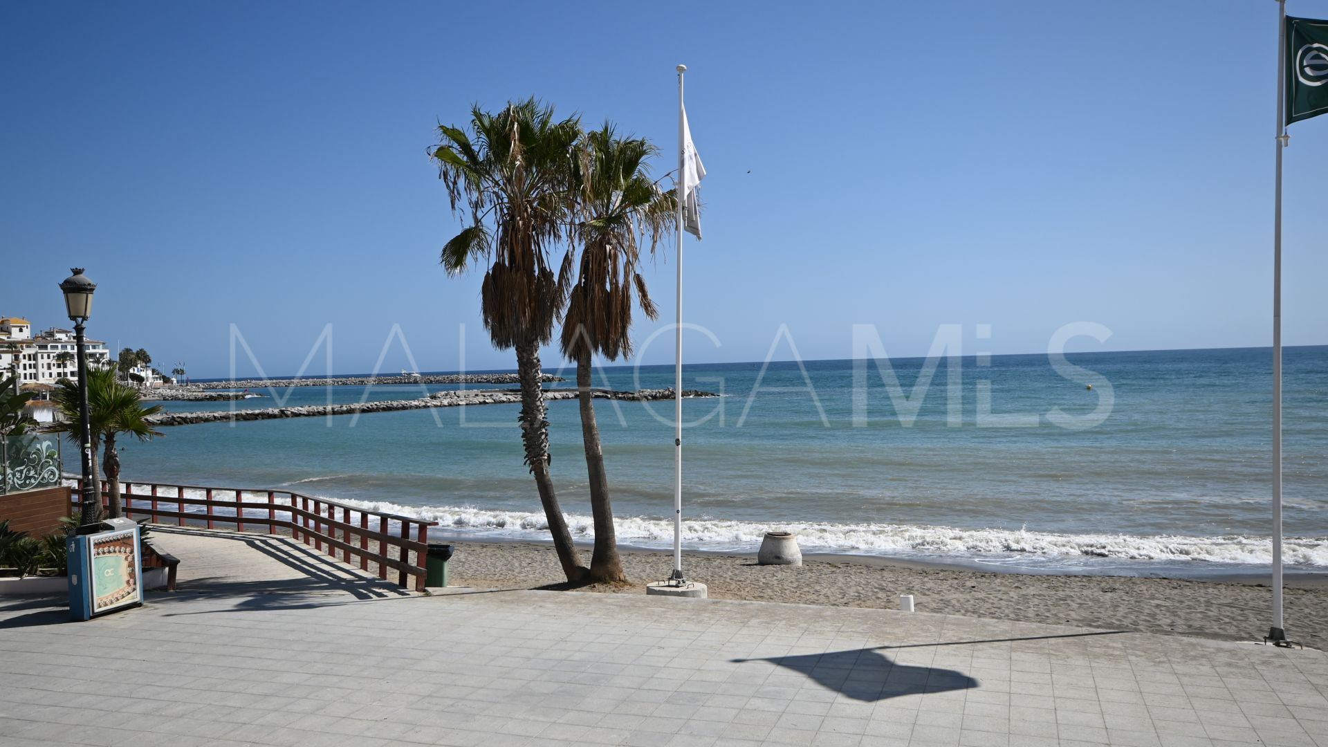 Se vende apartamento in Playas del Duque de 2 bedrooms