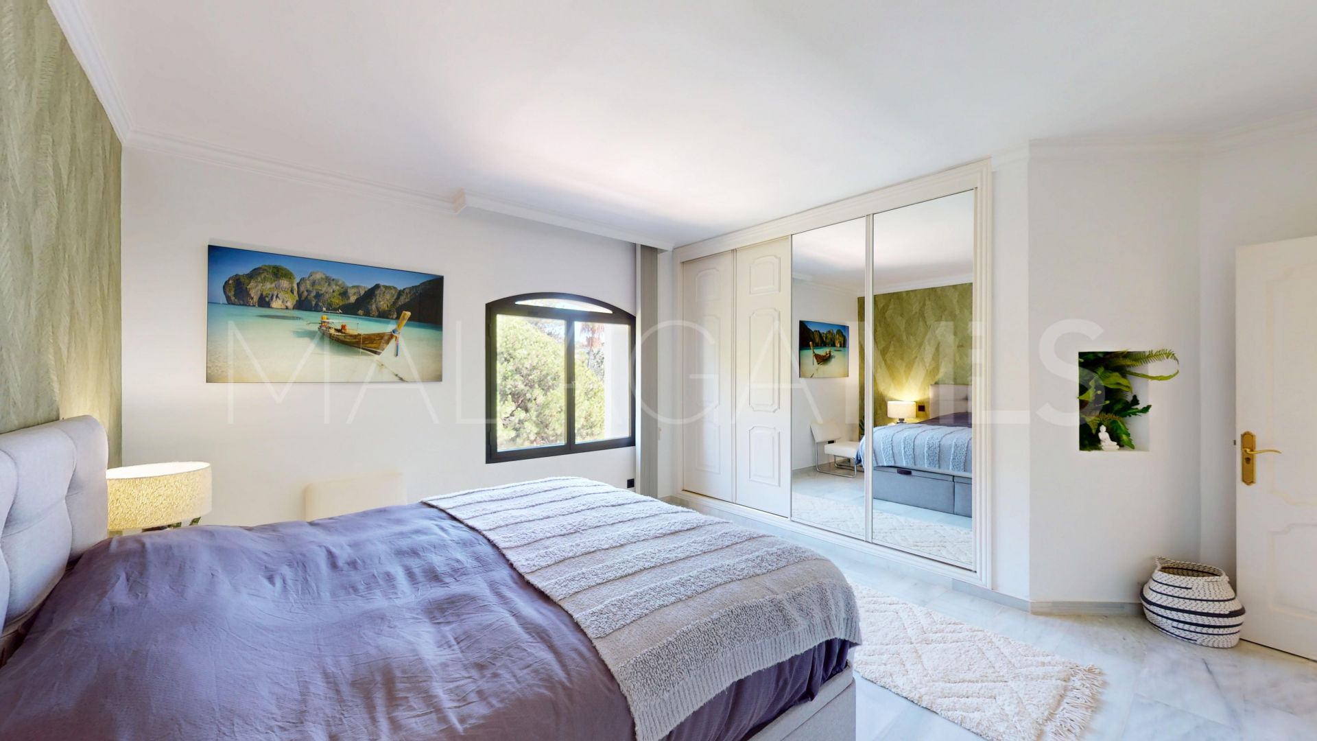 Se vende apartamento in Playas del Duque de 2 bedrooms