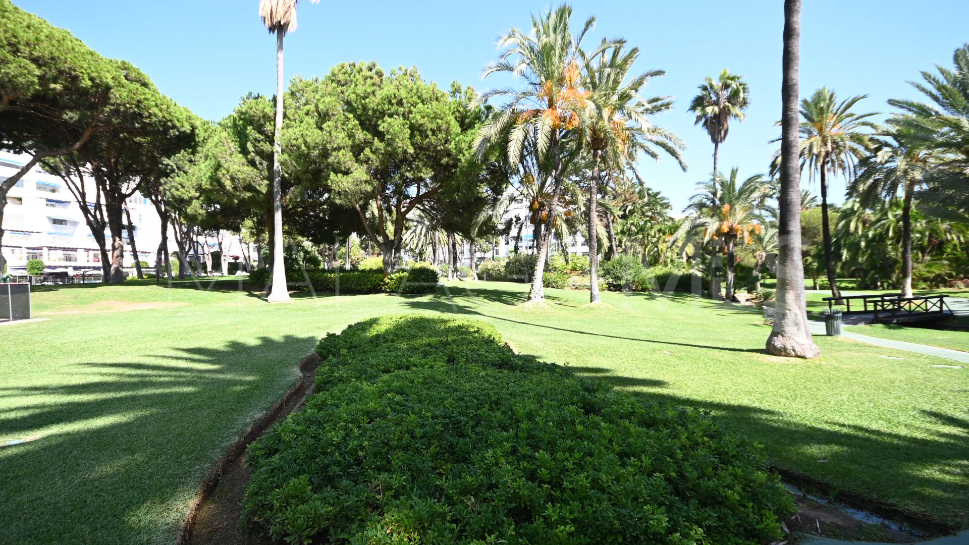 Se vende apartamento in Playas del Duque de 2 bedrooms