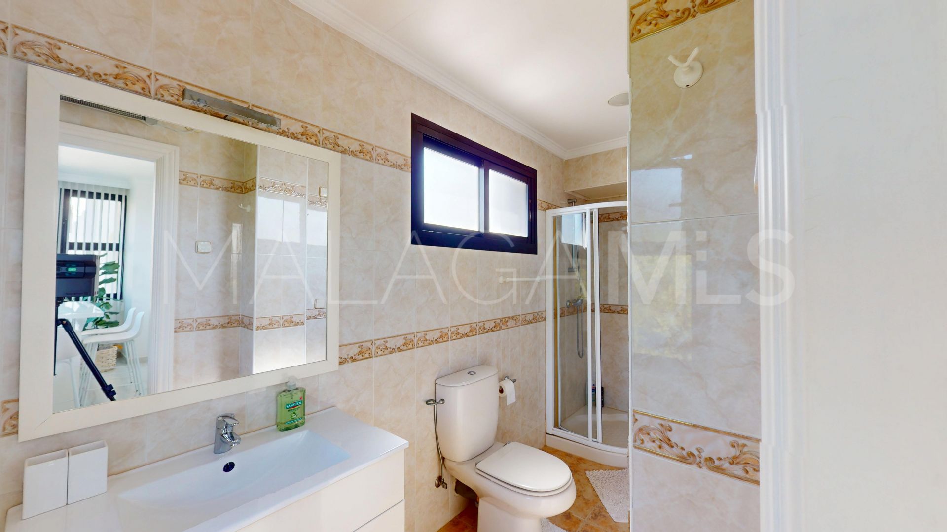 Se vende apartamento in Playas del Duque de 2 bedrooms