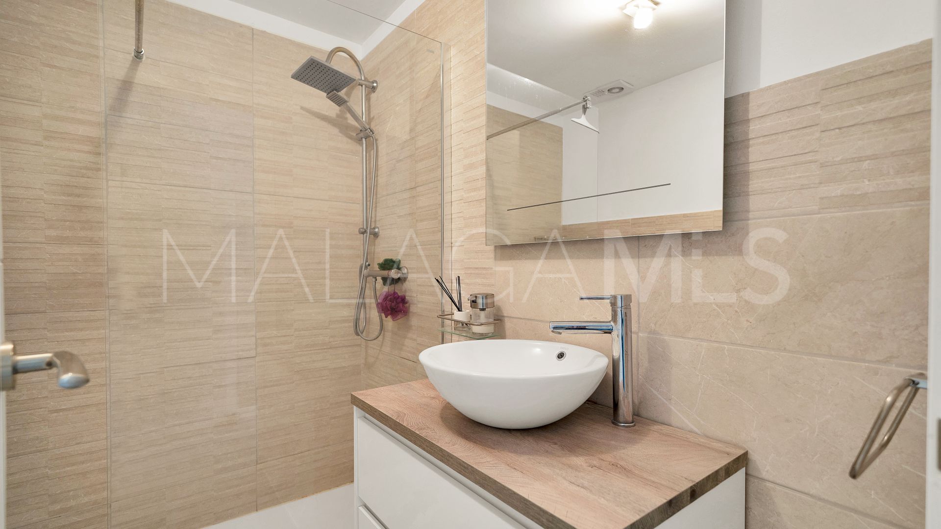 Appartement rez de chaussée for sale in Benahavis Centro