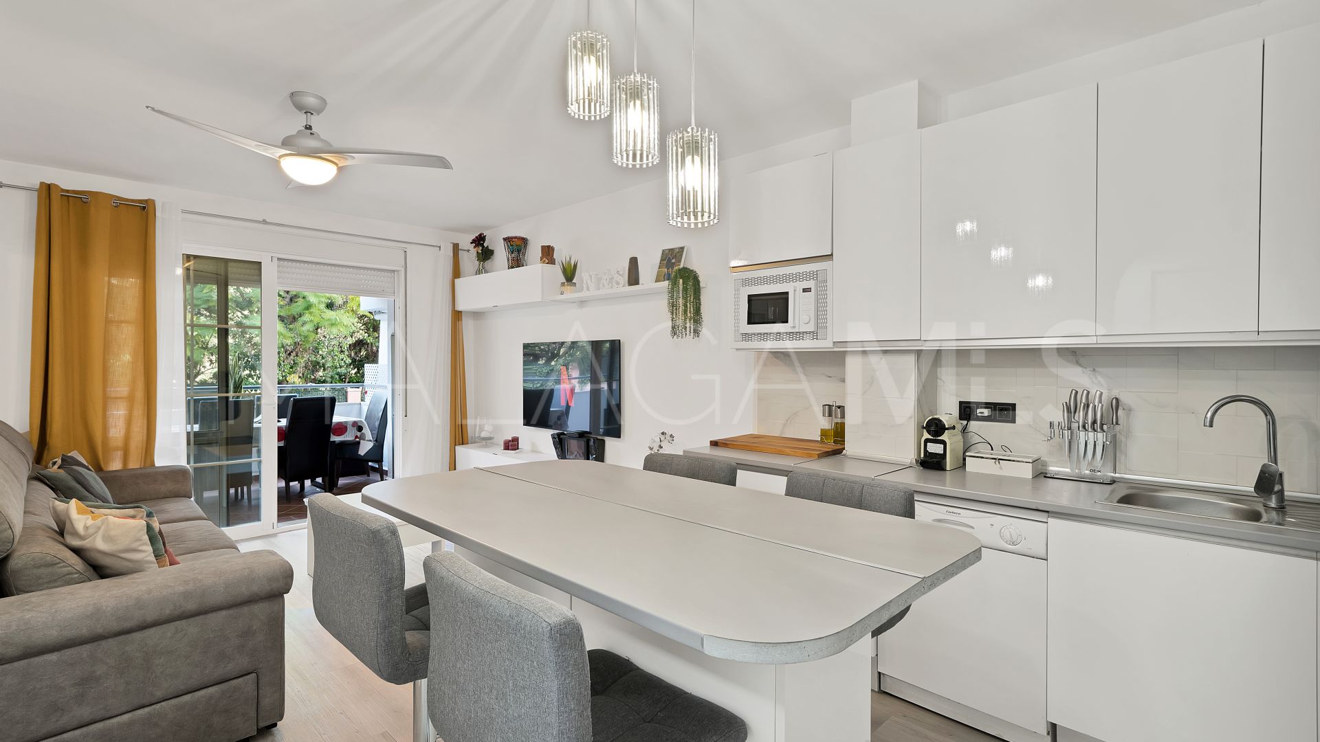 Appartement rez de chaussée for sale in Benahavis Centro