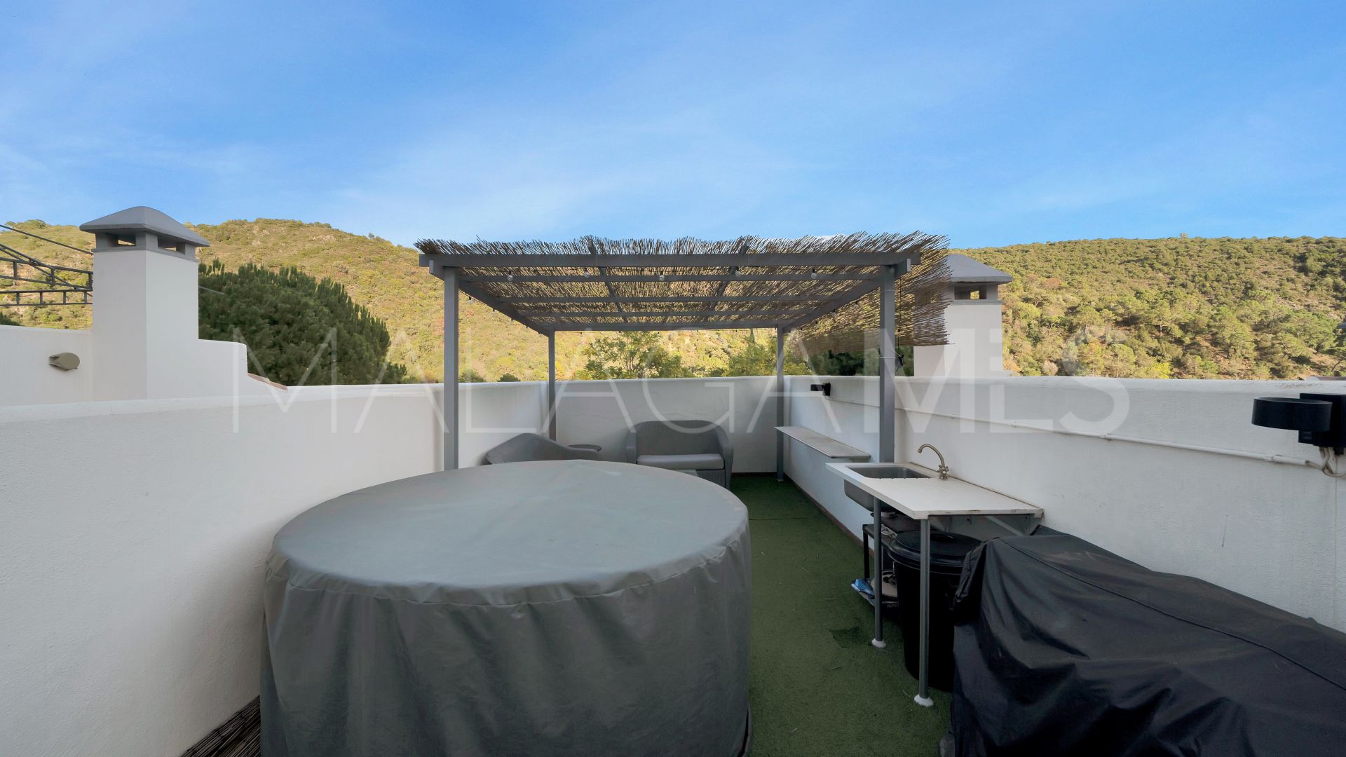 Appartement rez de chaussée for sale in Benahavis Centro