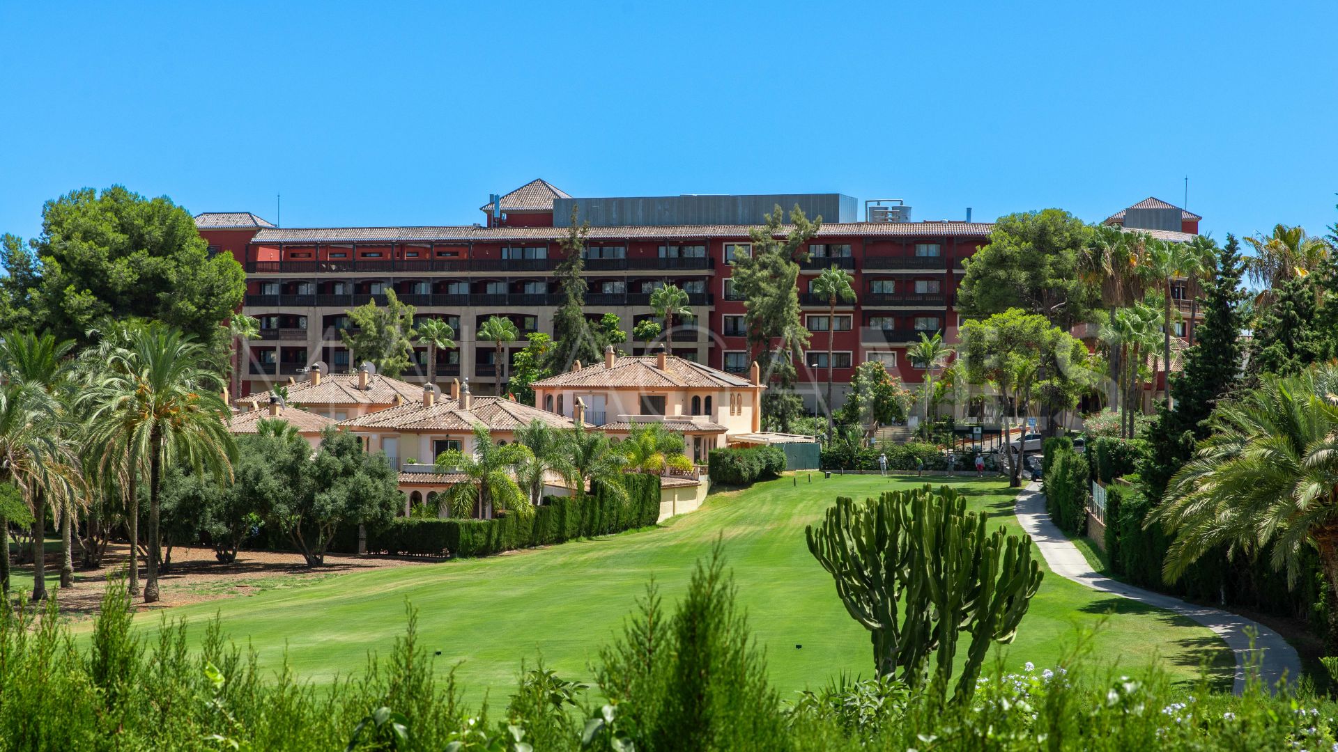Se vende adosado with 3 bedrooms in Guadalmina Alta