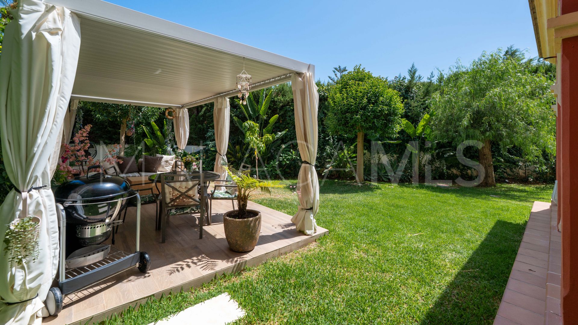 Se vende adosado with 3 bedrooms in Guadalmina Alta