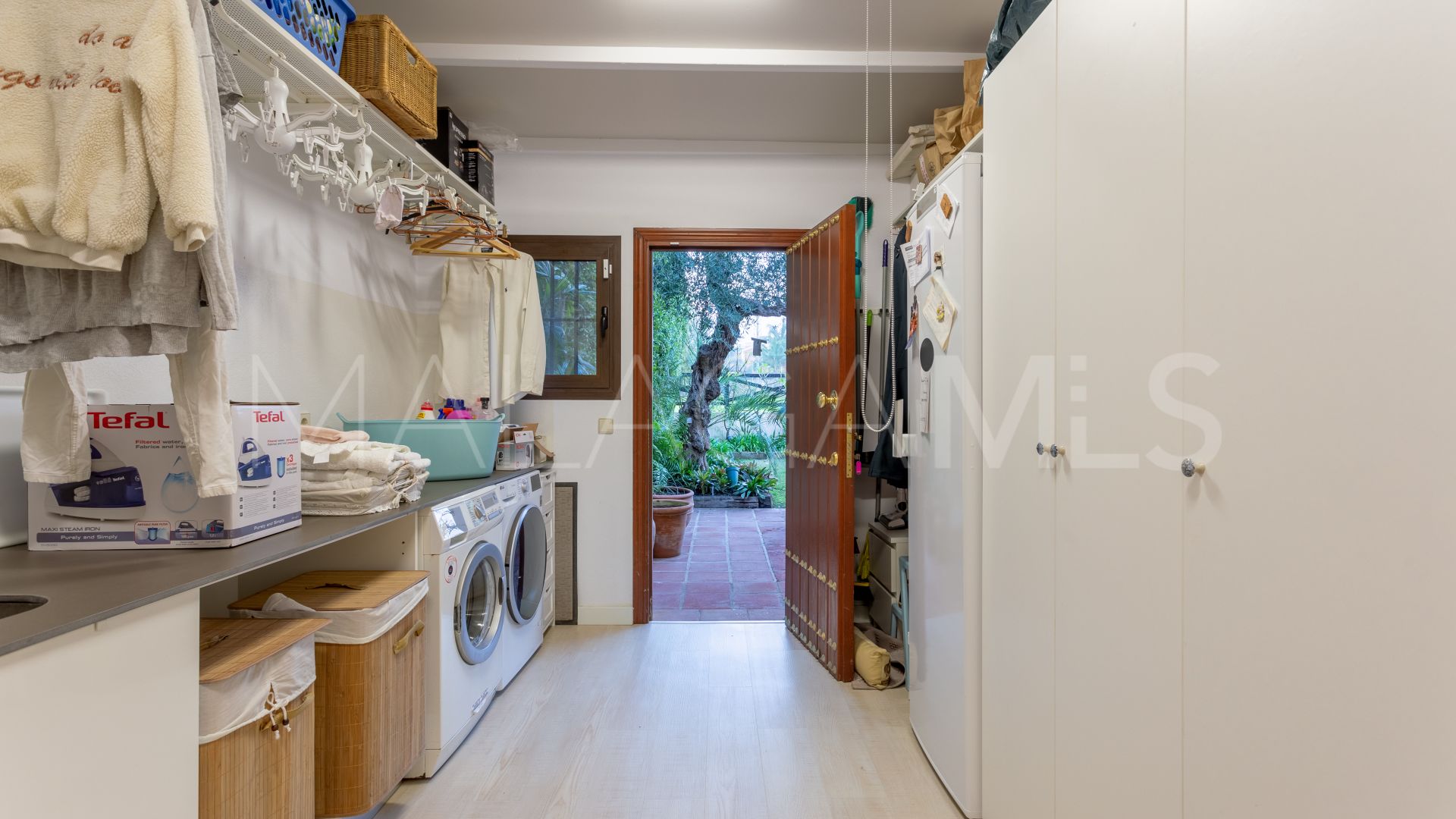 Villa for sale with 5 bedrooms in Isla de Guadalmina