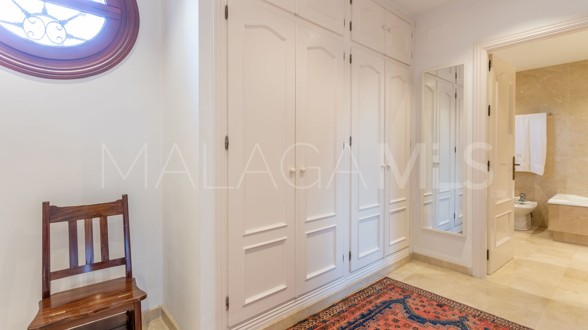 Villa for sale with 5 bedrooms in Isla de Guadalmina