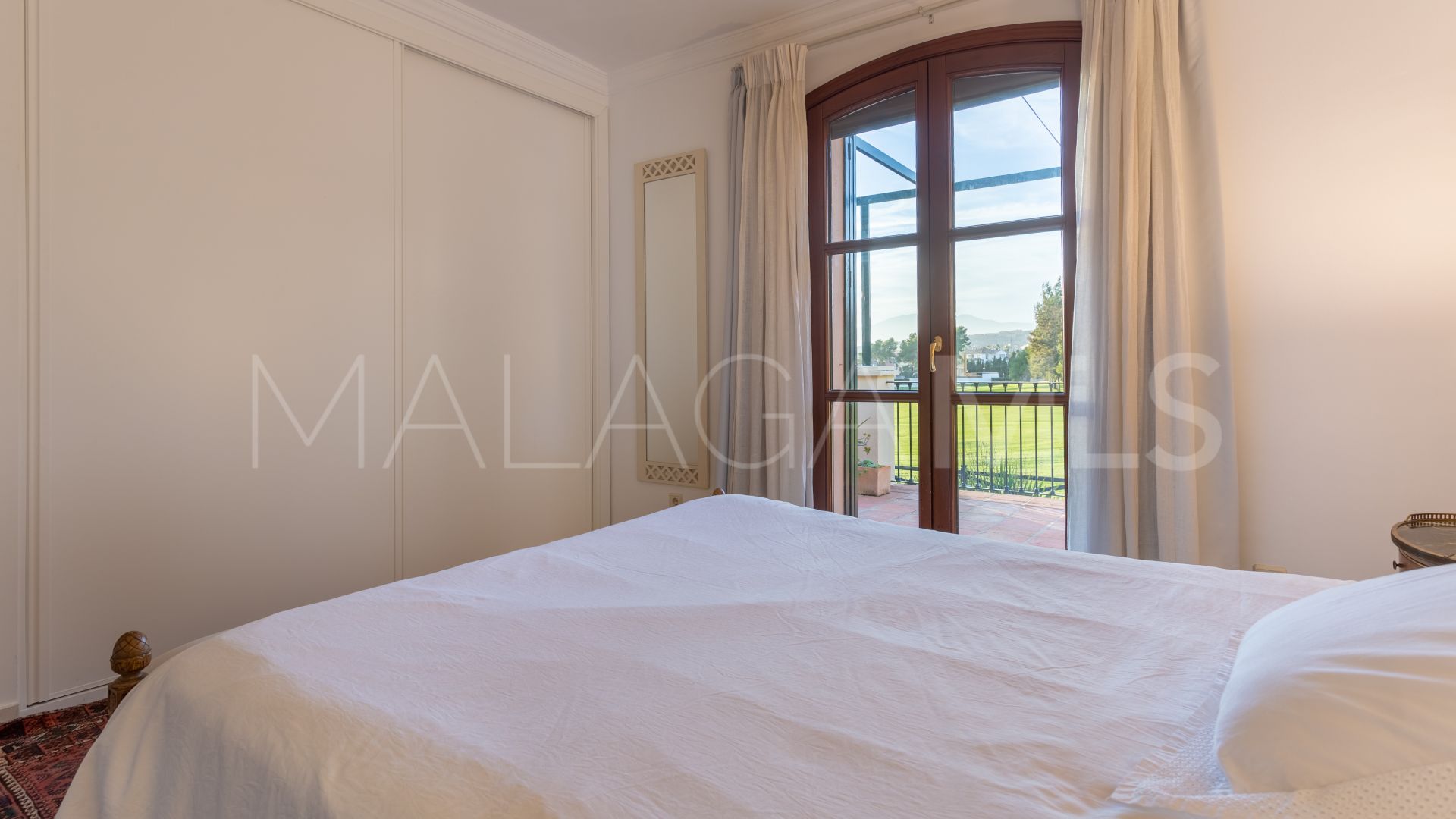 Villa for sale with 5 bedrooms in Isla de Guadalmina