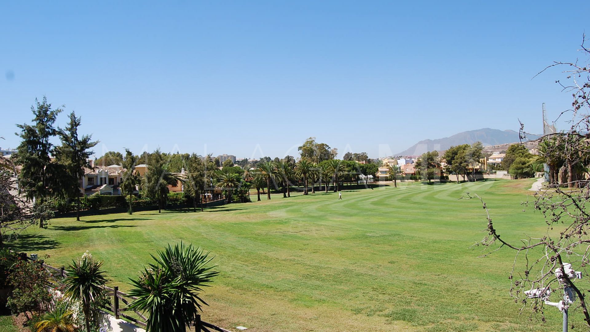 Villa for sale with 5 bedrooms in Isla de Guadalmina