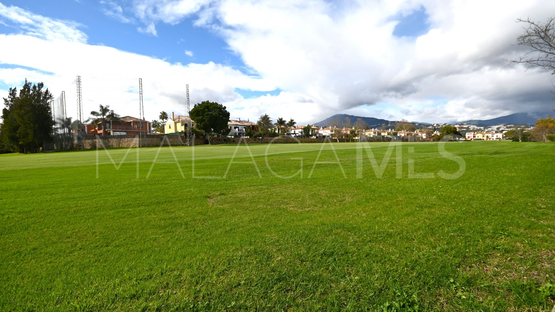 Villa for sale with 5 bedrooms in Isla de Guadalmina