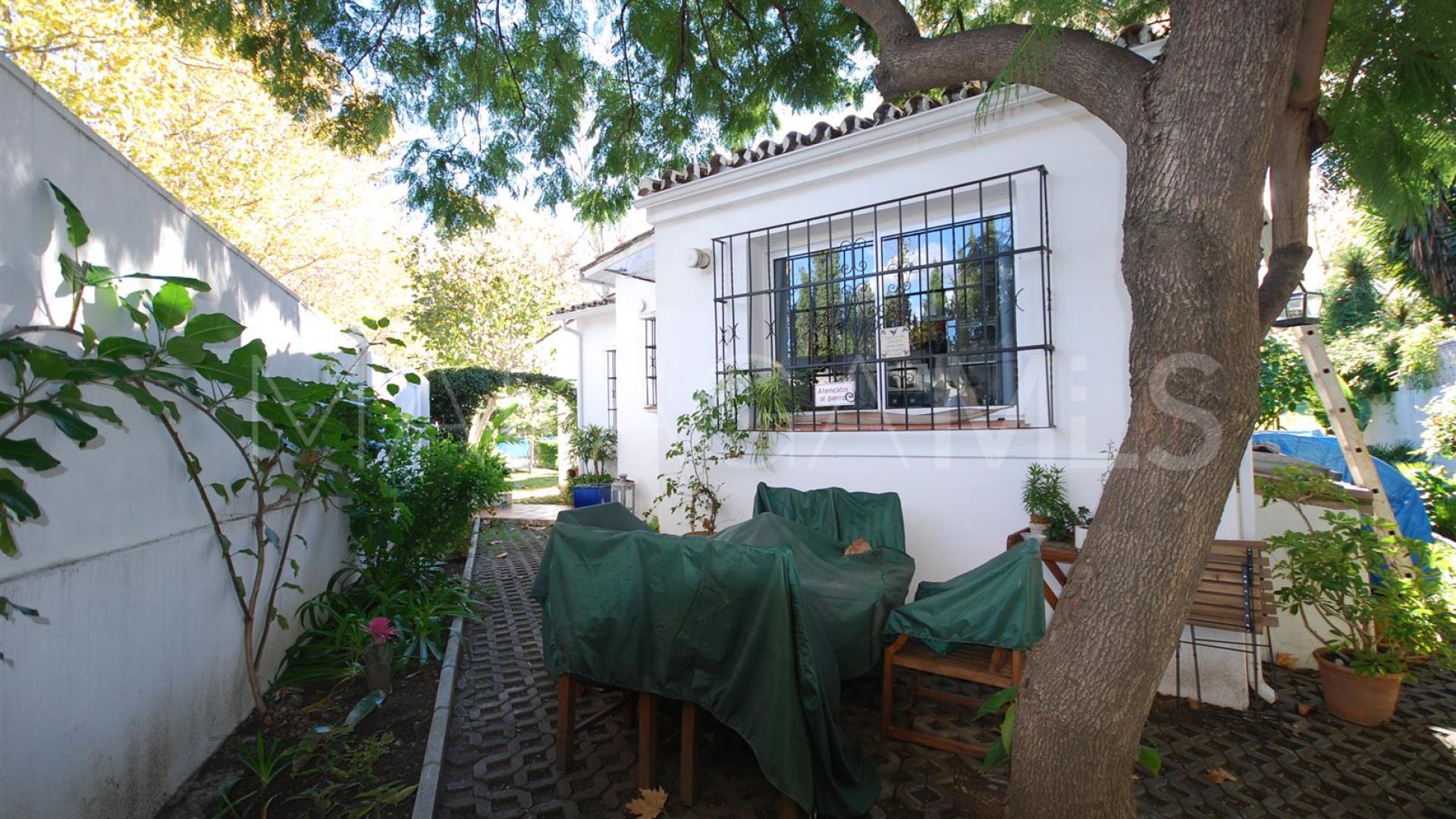 Villa for sale in Guadalmina Alta