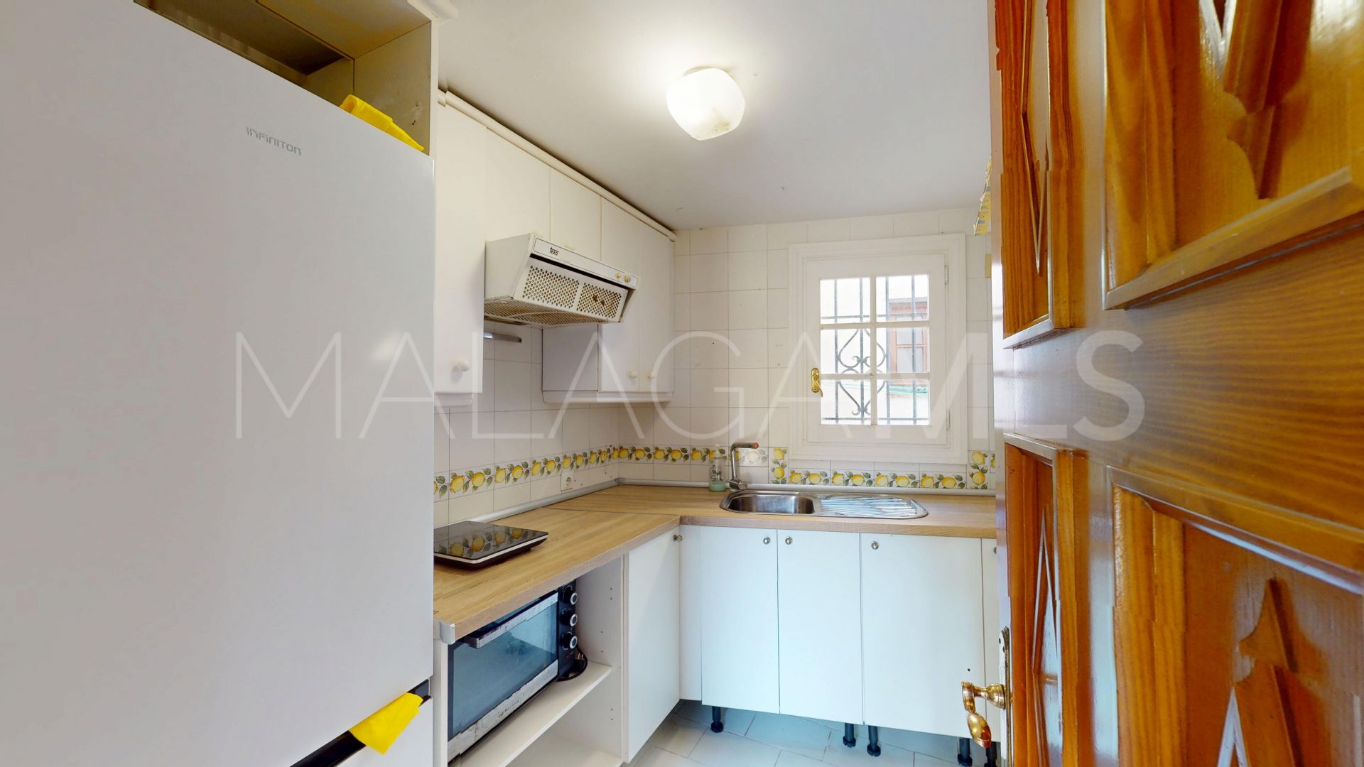 Radhus for sale in Guadalmina Baja