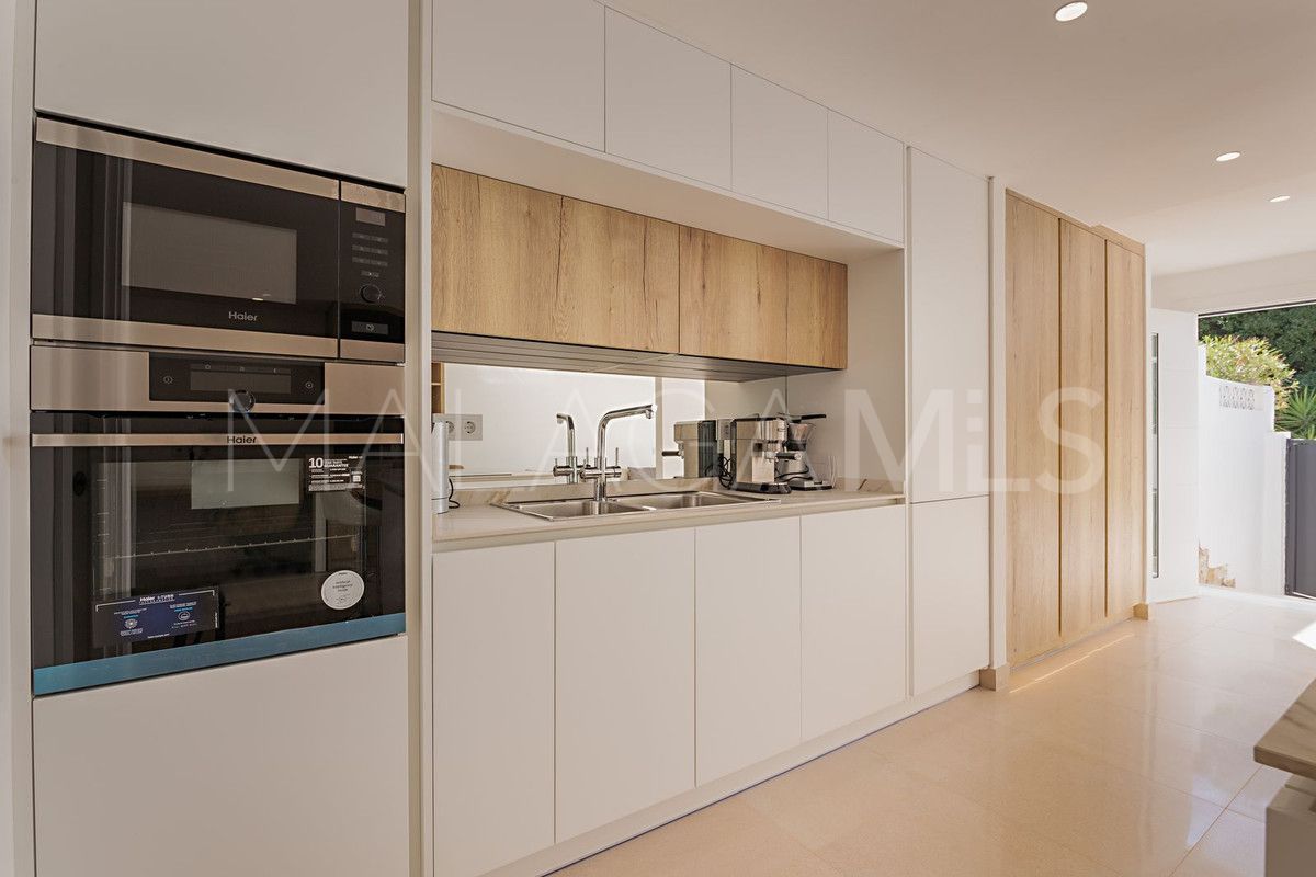 Radhus for sale in Nueva Andalucia