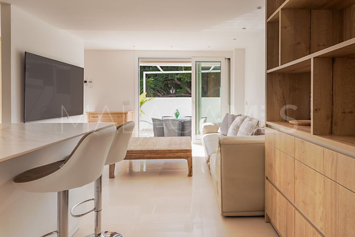 Radhus for sale in Nueva Andalucia