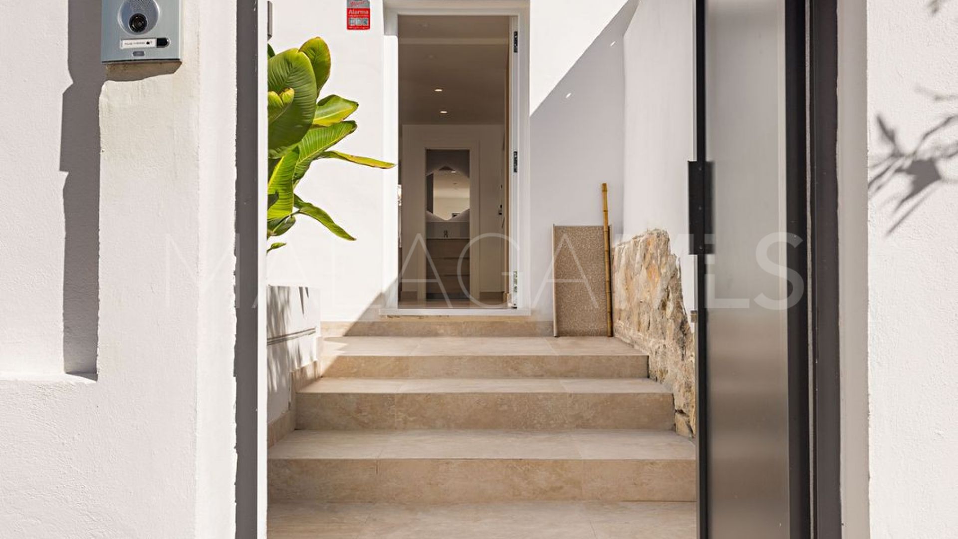 Radhus for sale in Nueva Andalucia