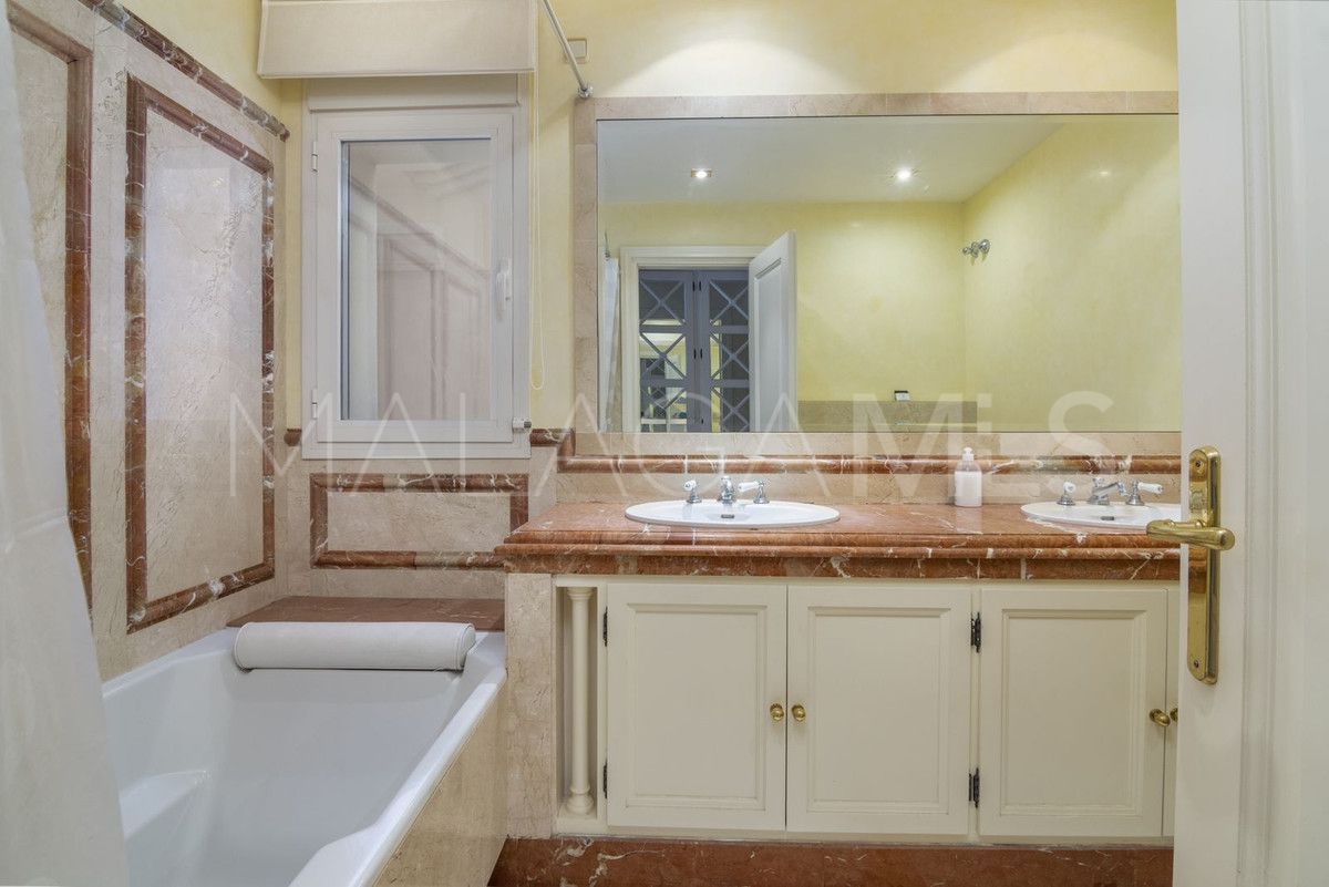 Lägenhet for sale in Marbella City