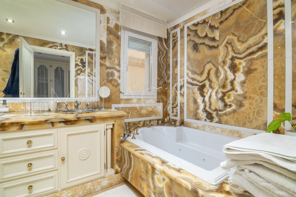 Lägenhet for sale in Marbella City