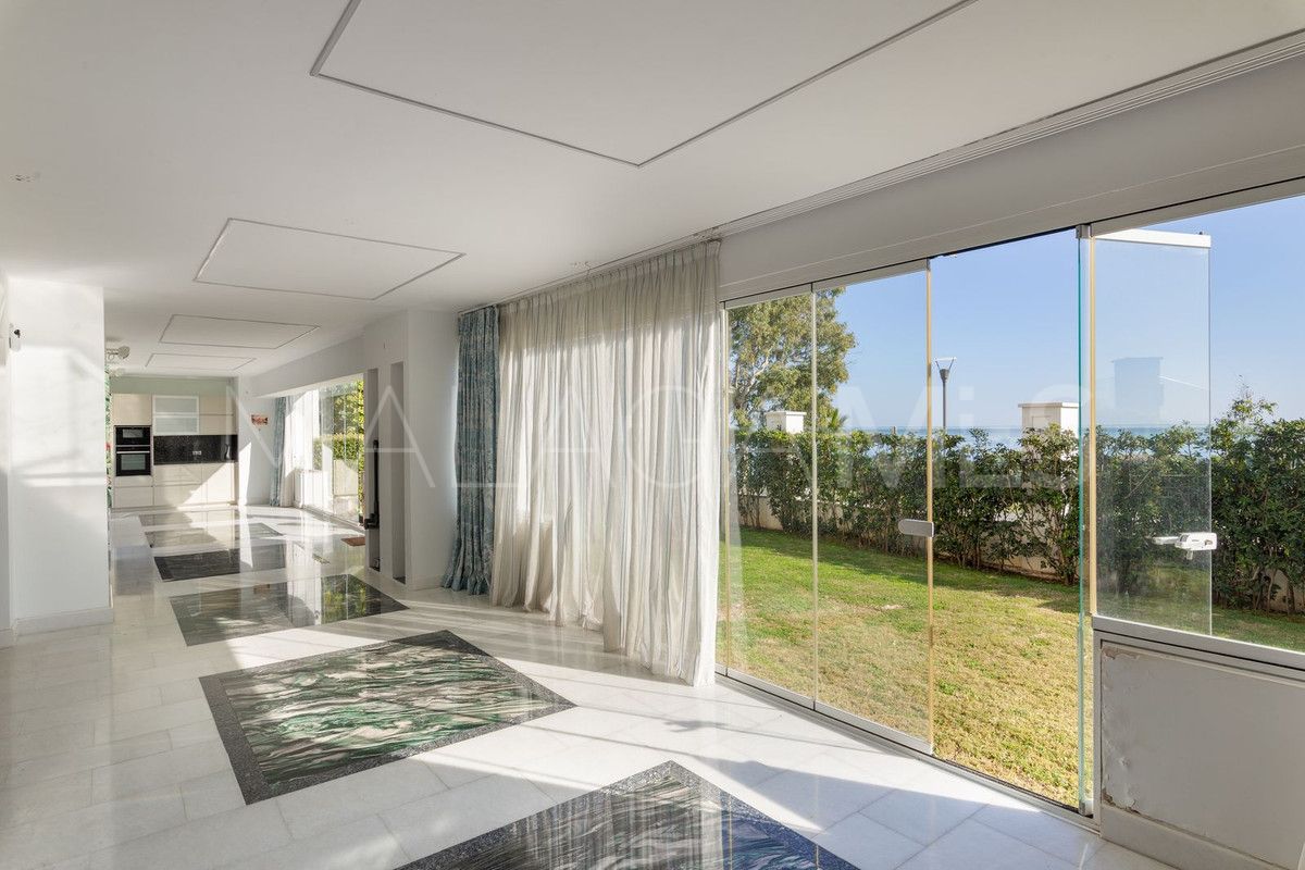 Markplanslägenhet for sale in Estepona