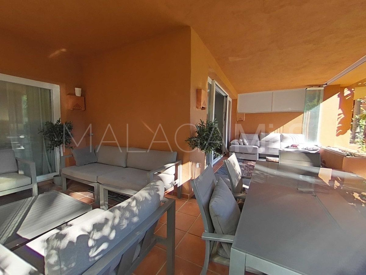 Markplanslägenhet for sale in Nueva Andalucia