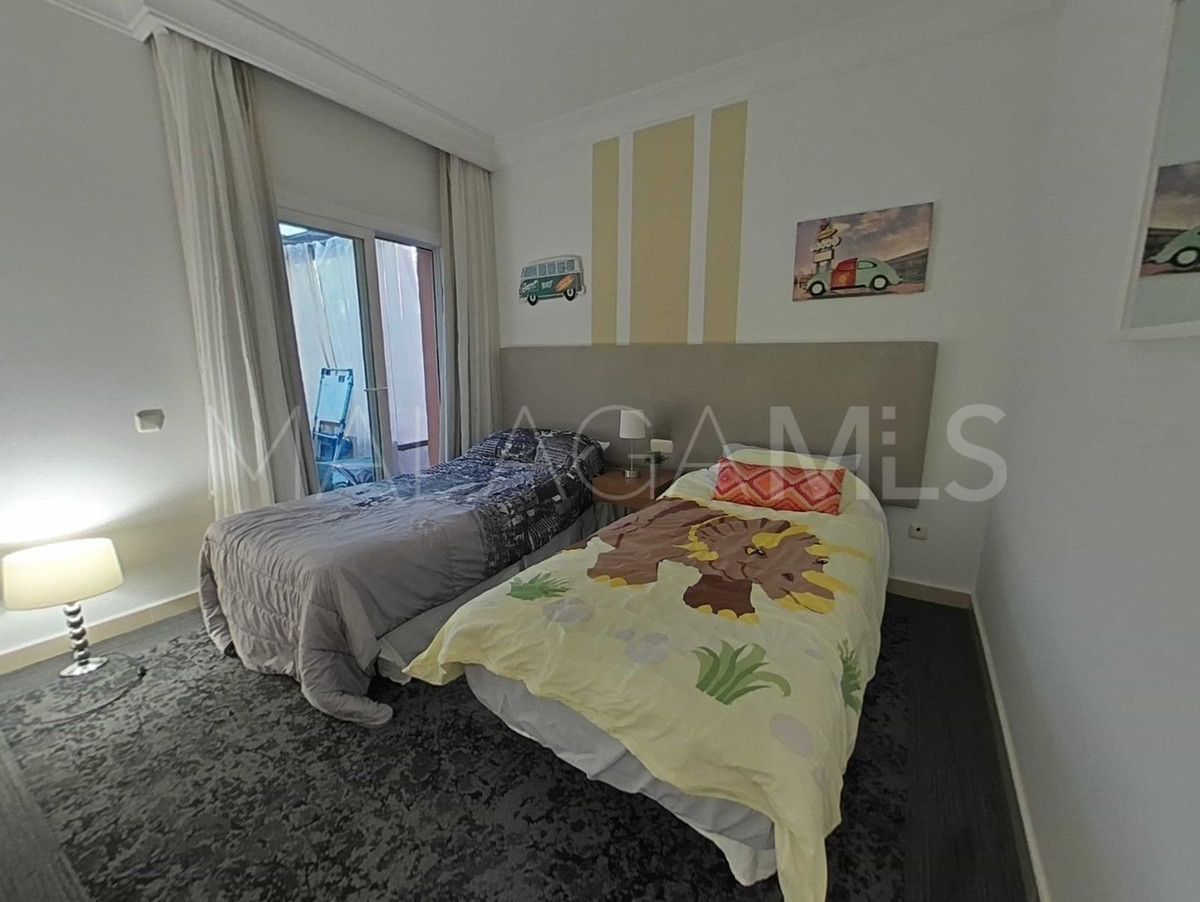 Markplanslägenhet for sale in Nueva Andalucia