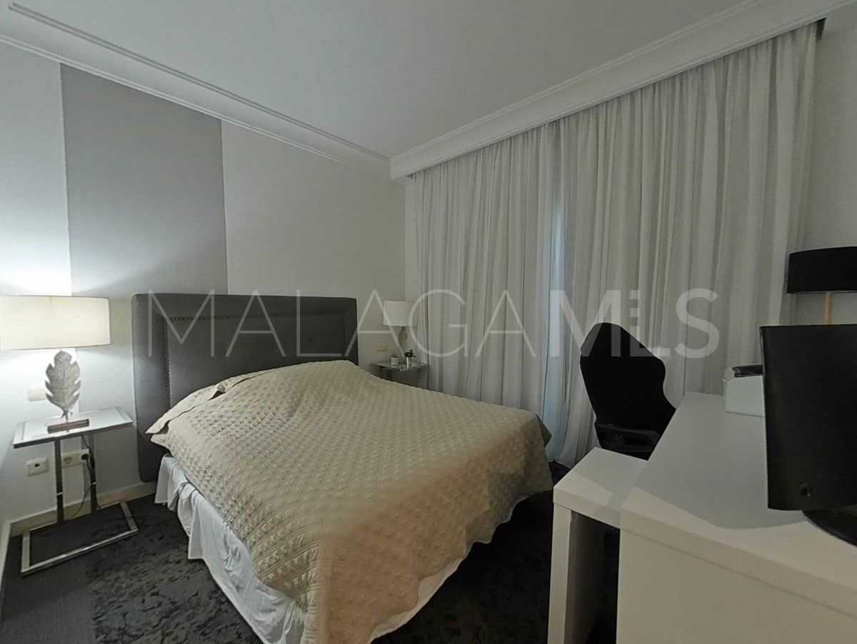 Markplanslägenhet for sale in Nueva Andalucia