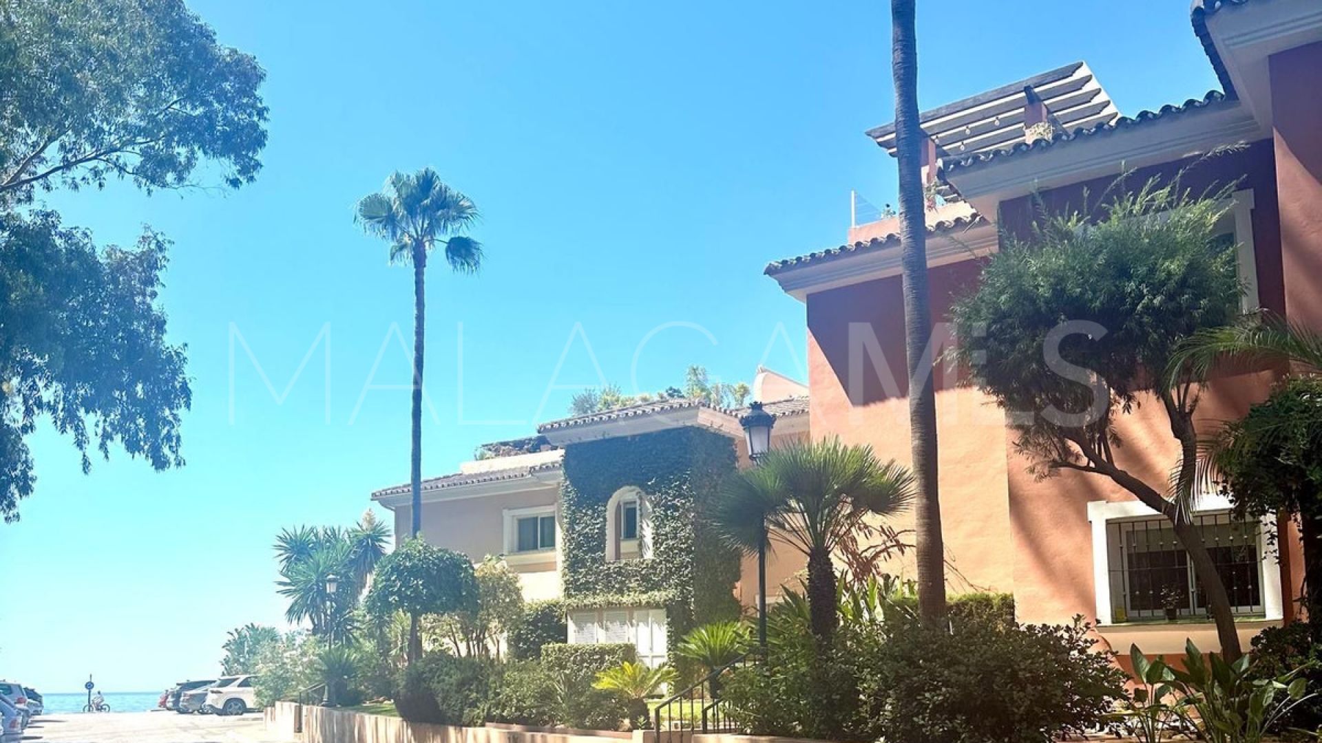 Appartement rez de chaussée for sale in Estepona
