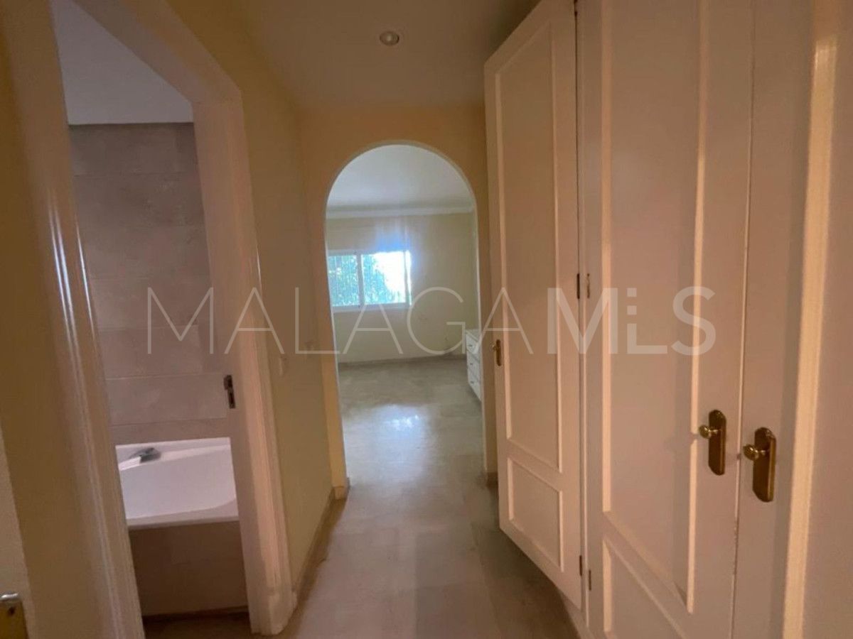 Appartement rez de chaussée for sale in Estepona