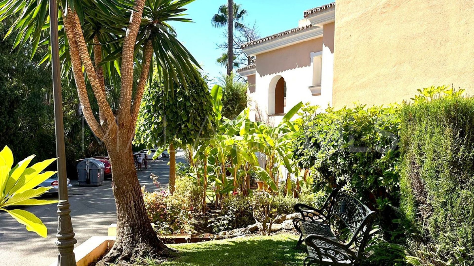 Appartement rez de chaussée for sale in Estepona