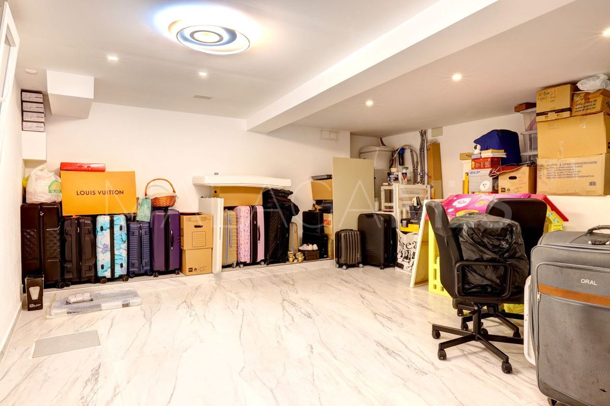 For sale town house in Marbella City