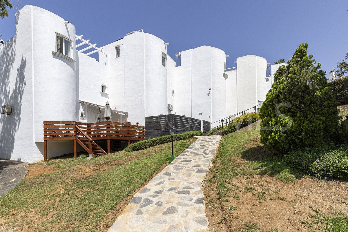 Buy adosado in Marbella Ciudad
