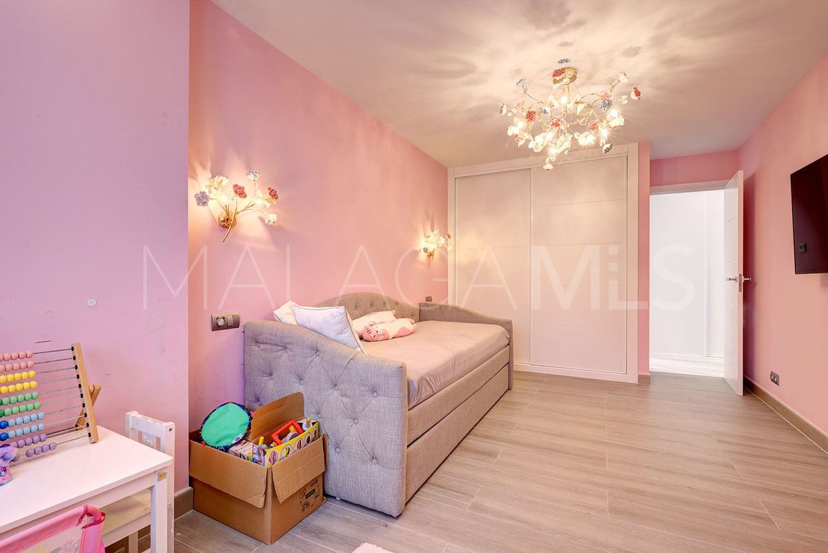 For sale town house in Marbella City