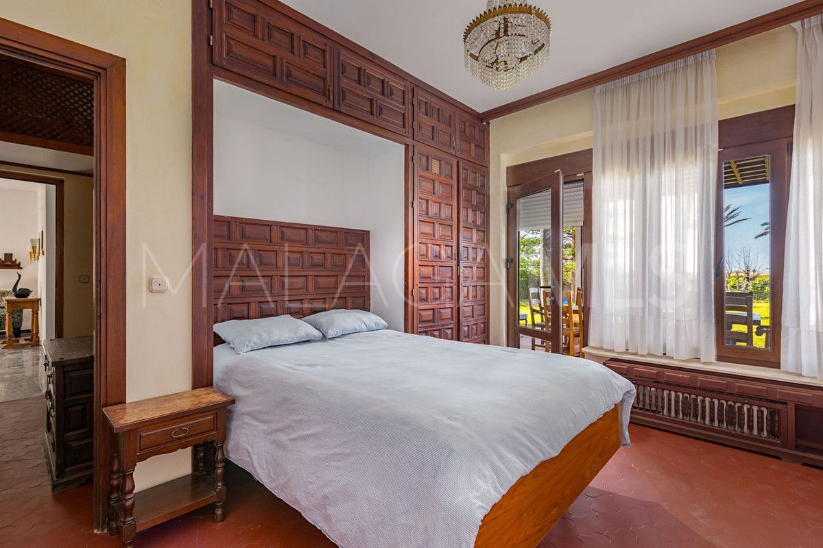 Villa for sale in Los Monteros