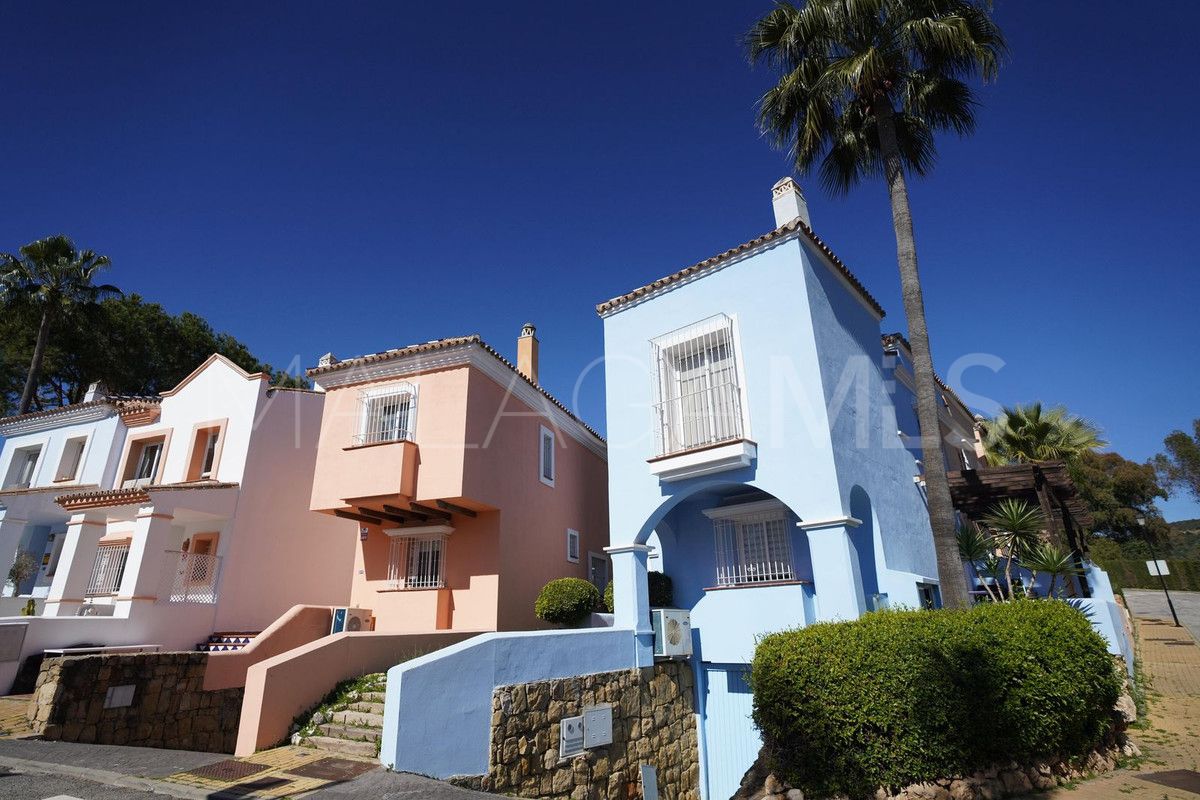 2 bedrooms Nueva Andalucia town house for sale