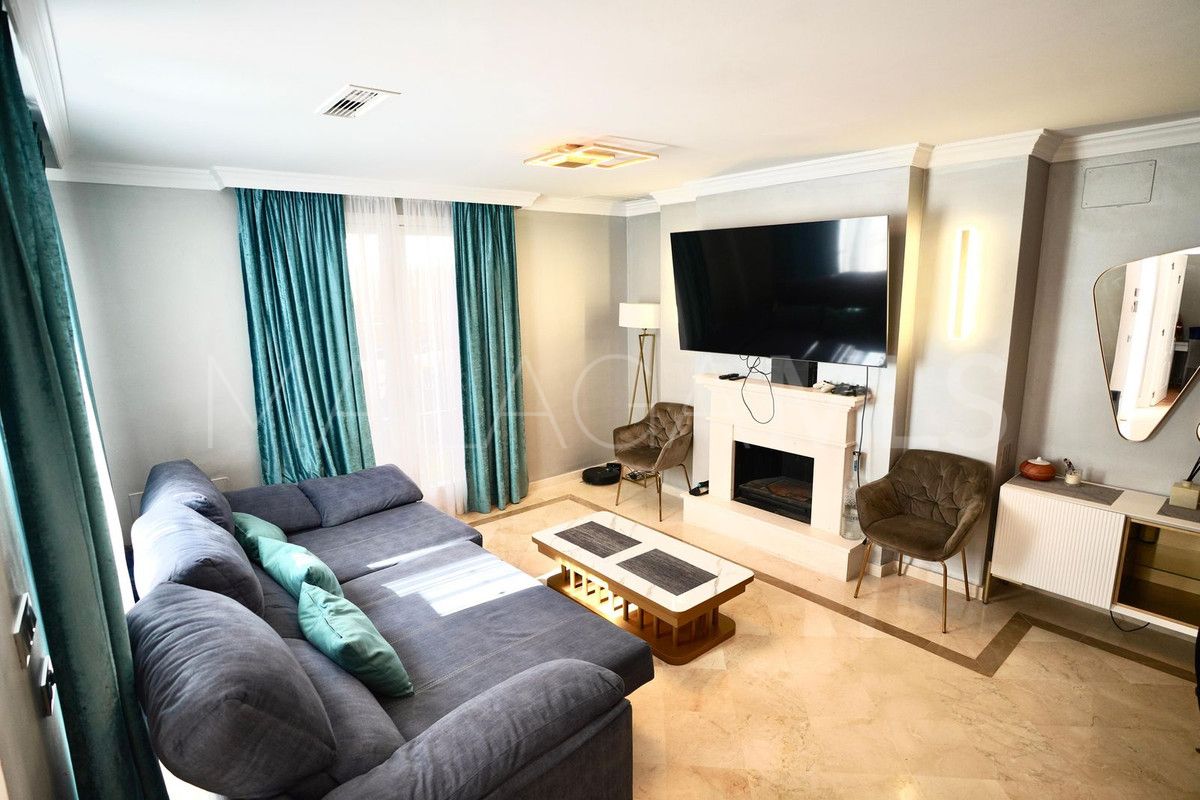 2 bedrooms Nueva Andalucia town house for sale