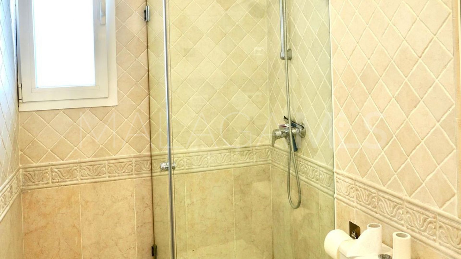 Radhus for sale in Nueva Andalucia