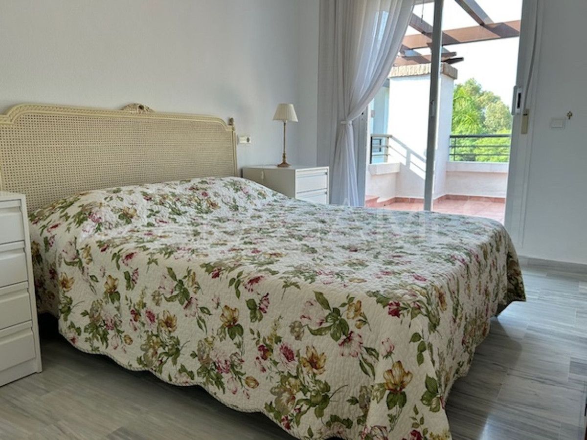 Lägenhet for sale in Benahavis