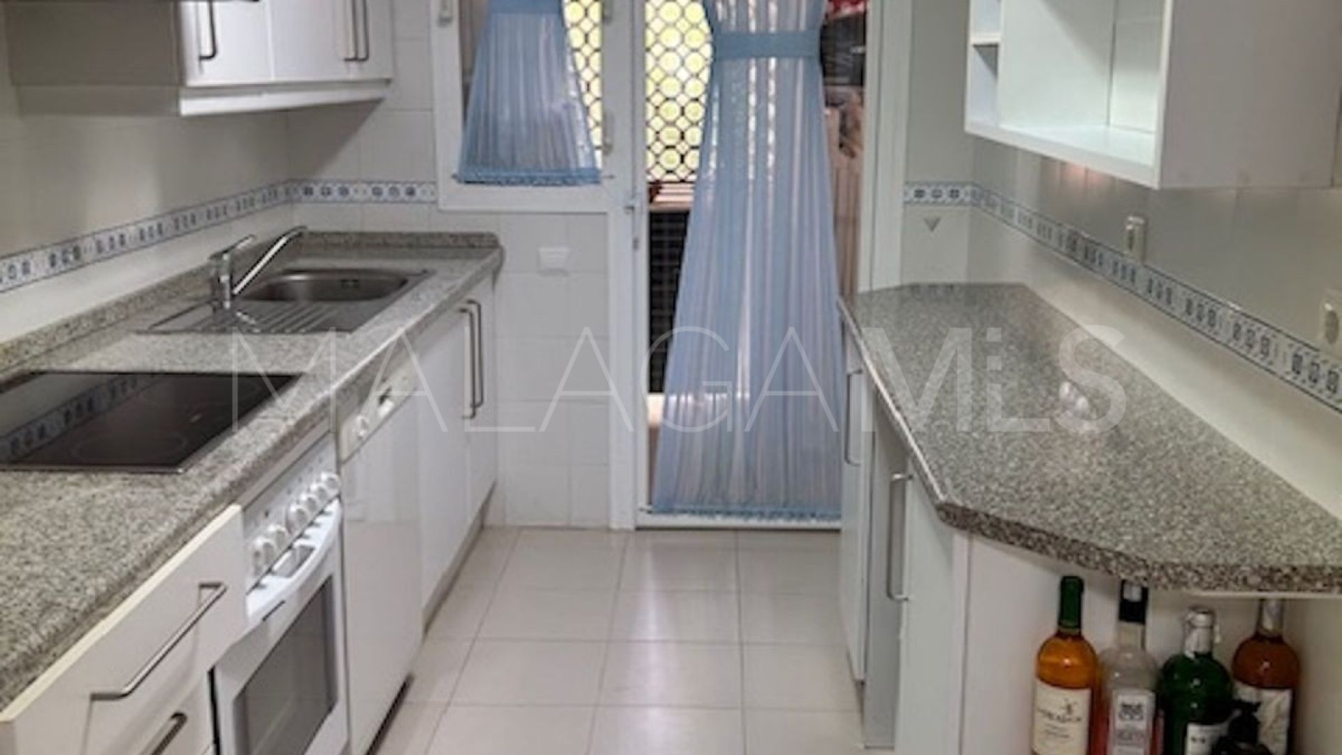 Benahavis, apartamento for sale with 3 bedrooms