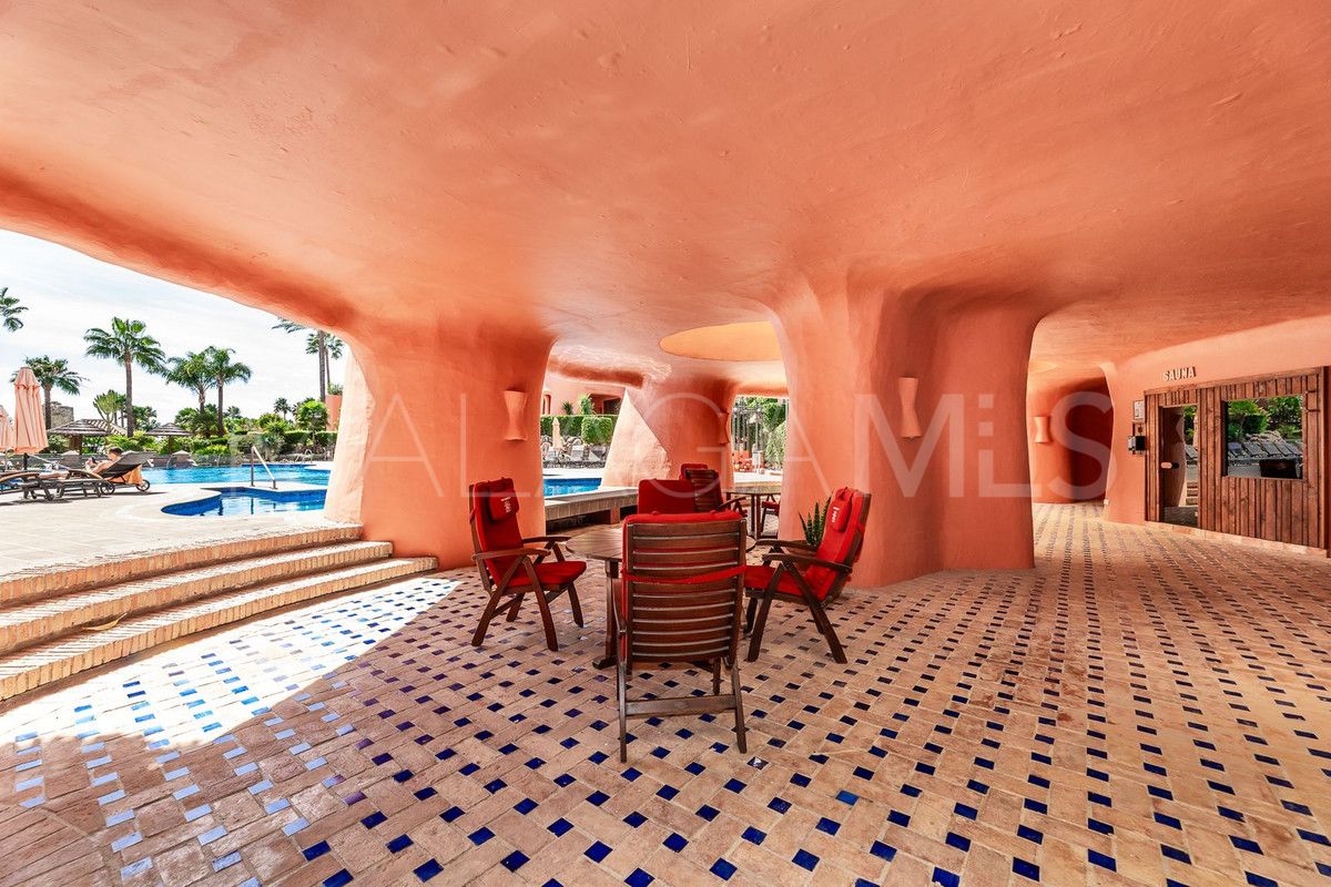 Erdgeschosswohnung for sale in Estepona