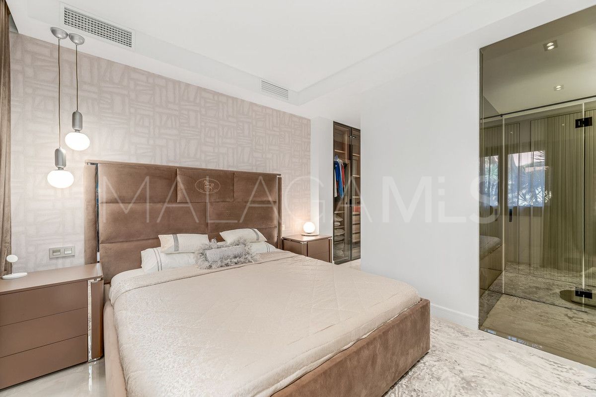 Erdgeschosswohnung for sale in Estepona