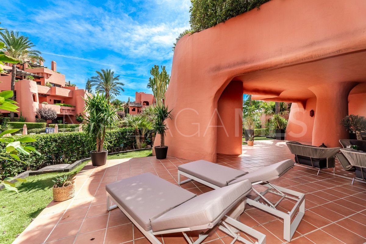 Erdgeschosswohnung for sale in Estepona
