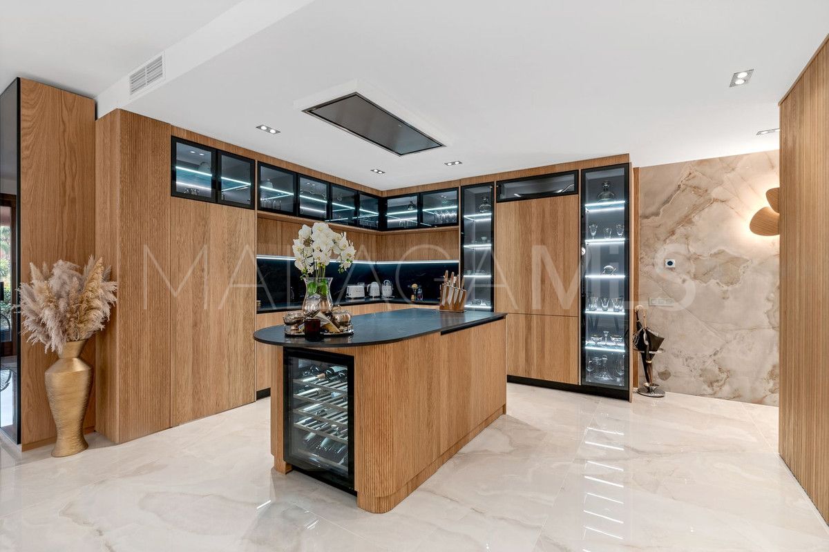 Erdgeschosswohnung for sale in Estepona