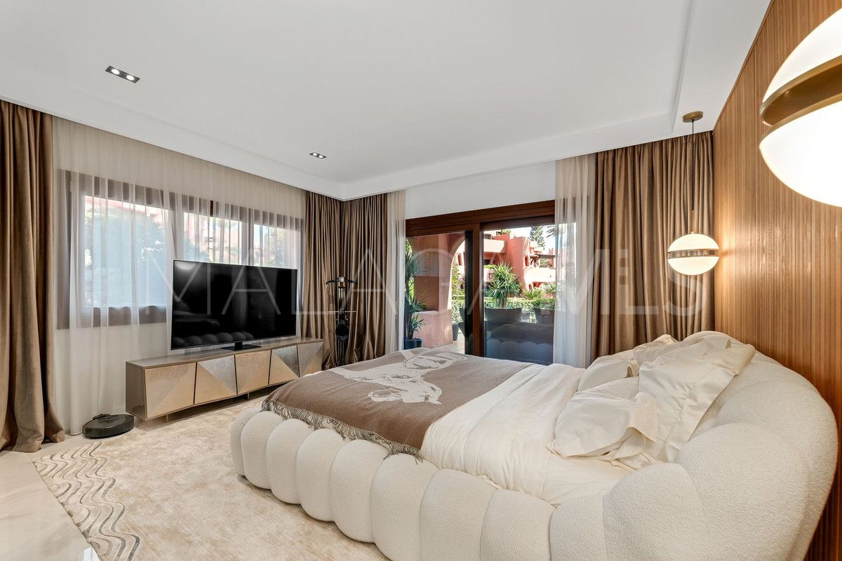 Erdgeschosswohnung for sale in Estepona