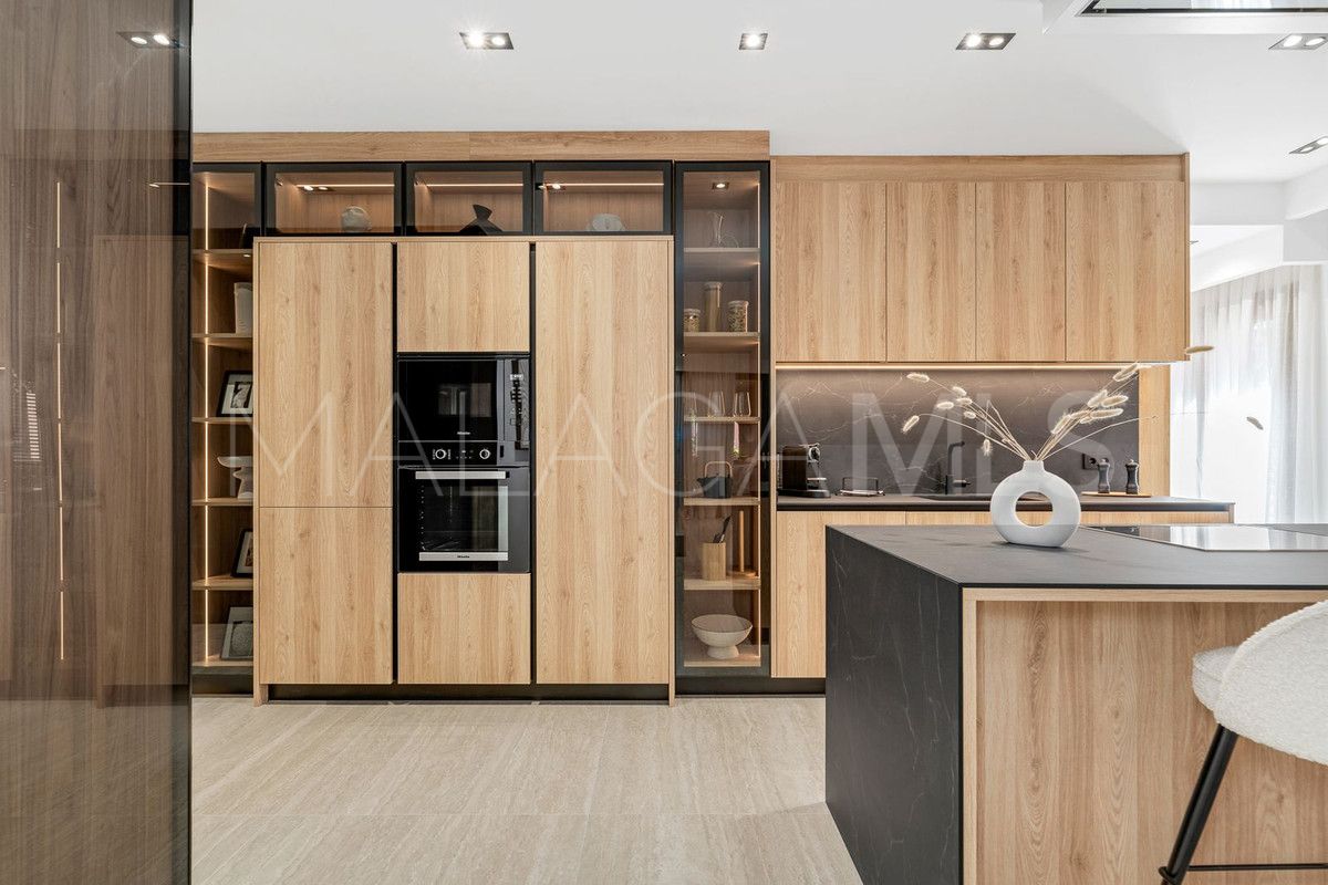 Apartamento planta baja for sale in Estepona with 3 bedrooms