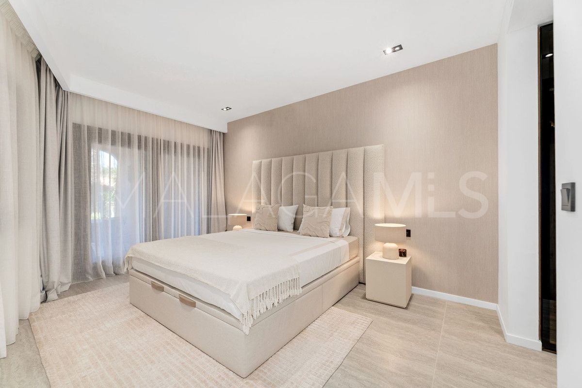 Erdgeschosswohnung for sale in Estepona