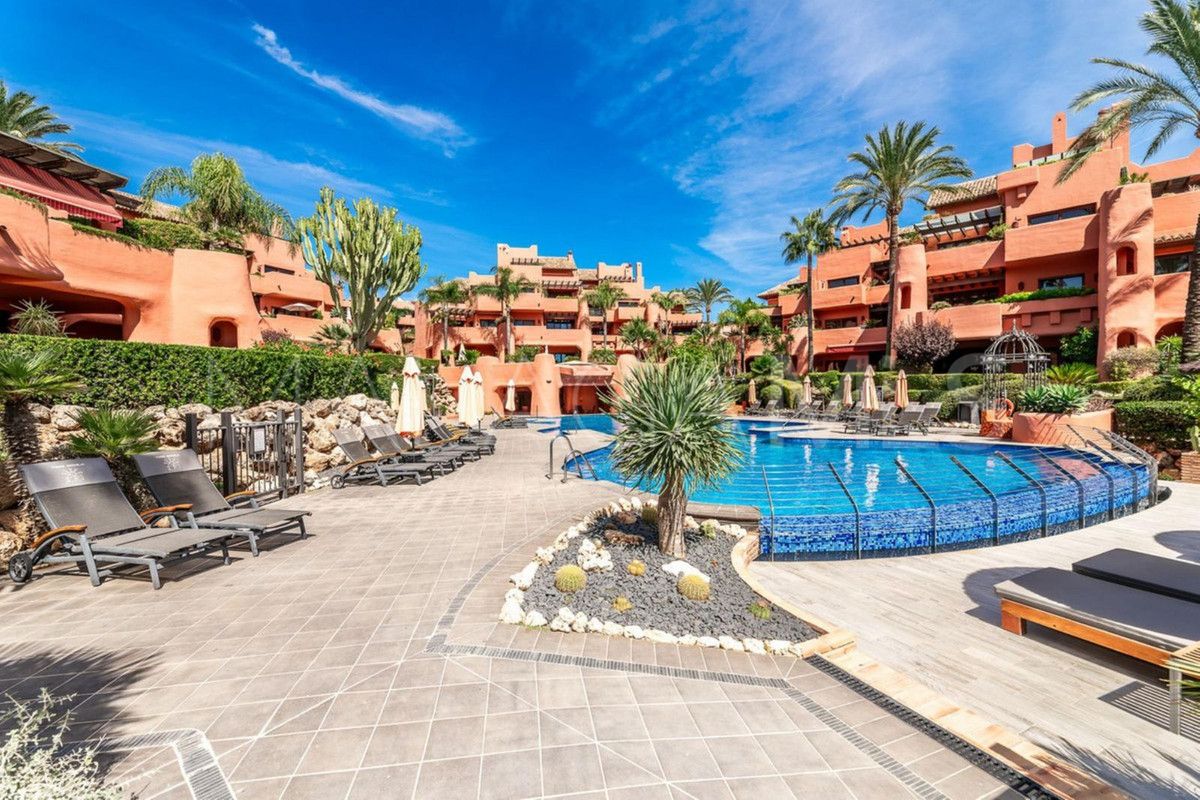 Erdgeschosswohnung for sale in Estepona