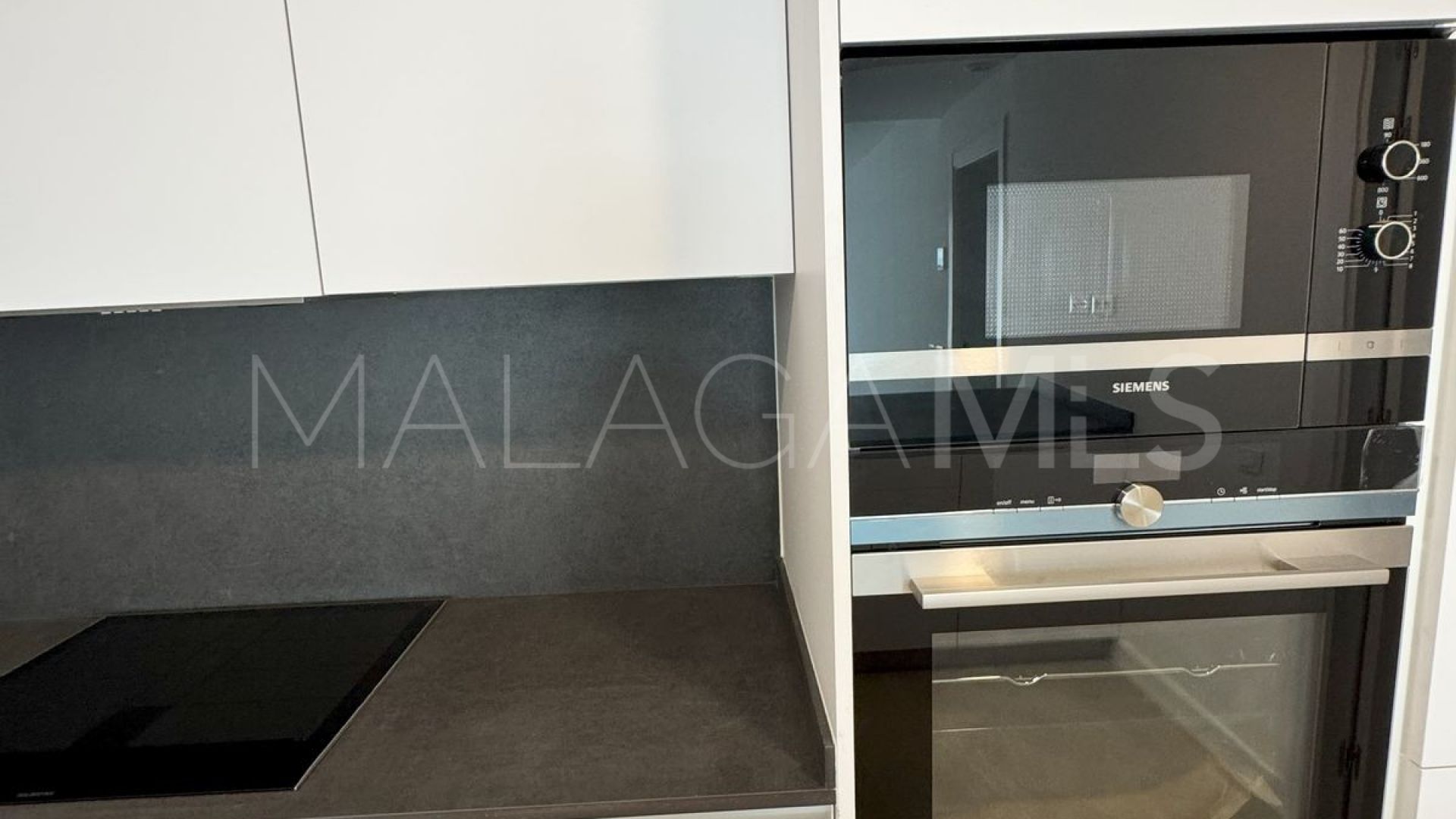 Appartement rez de chaussée for sale in Estepona