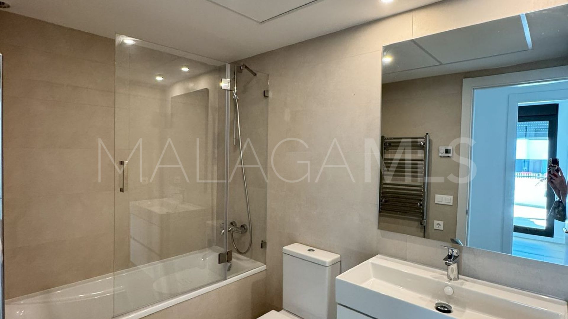Appartement rez de chaussée for sale in Estepona