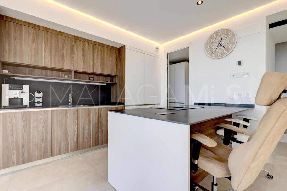 For sale Estepona 2 bedrooms apartment