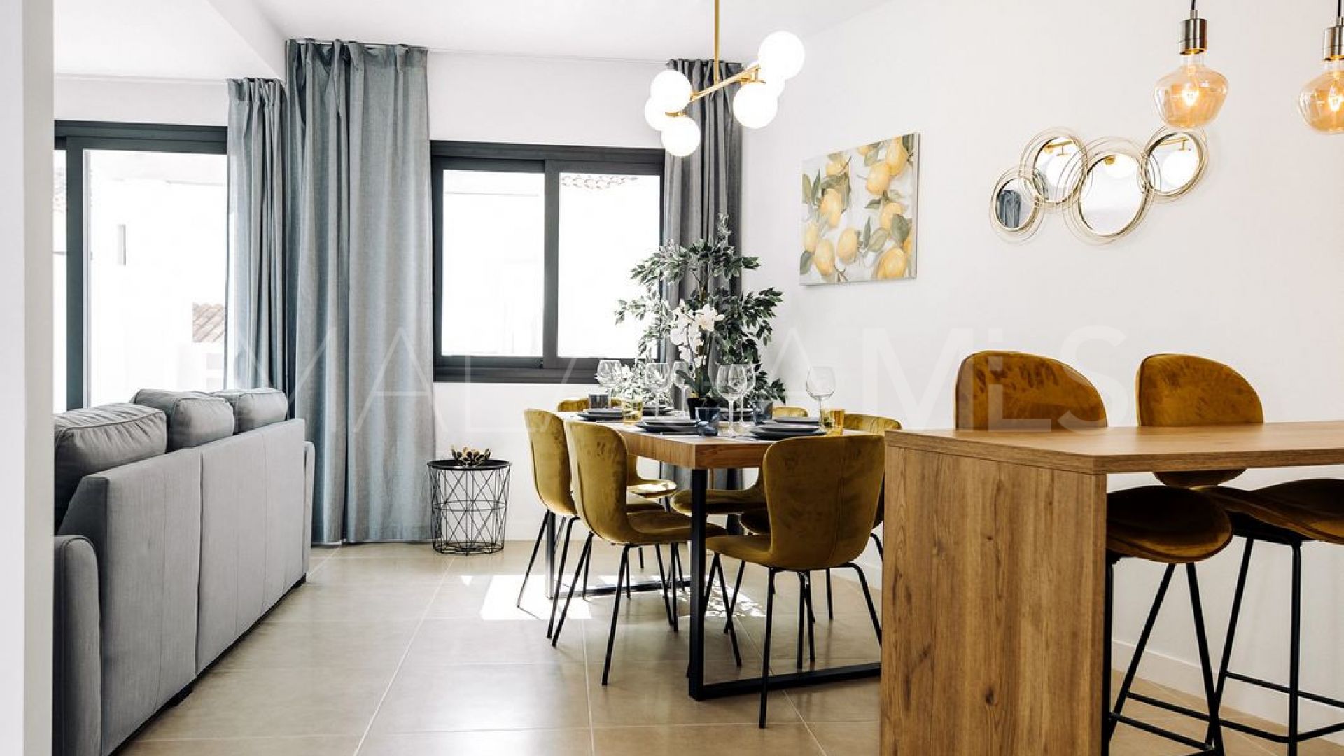 Town house for sale in Estepona with 3 bedrooms